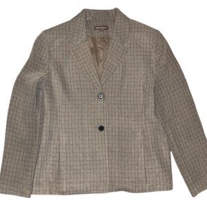 Valerie Stevens Brown plaid blazer with button closure
